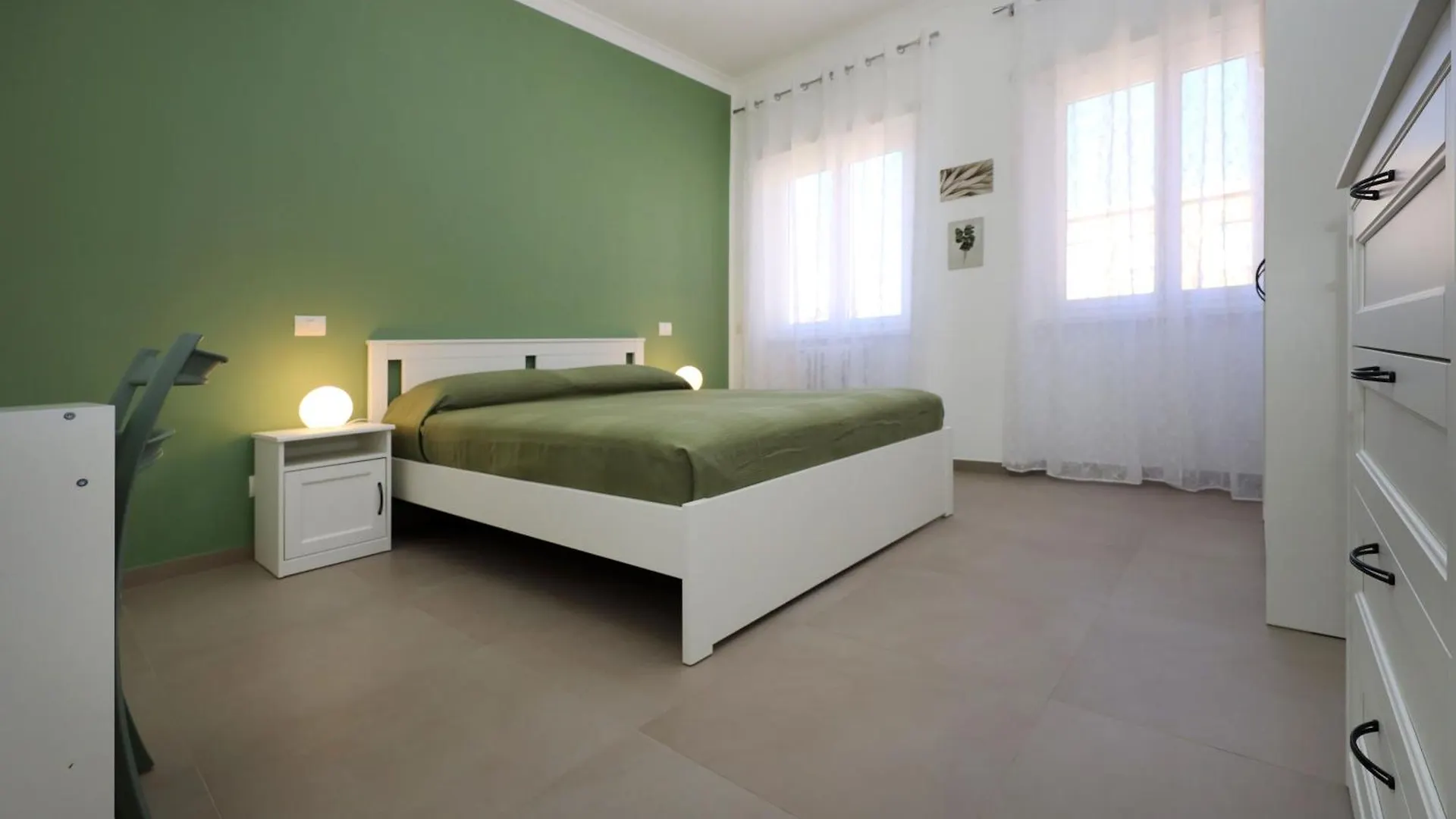 Basilica San Paolo Nuvola Eur Modern Apartment Rome