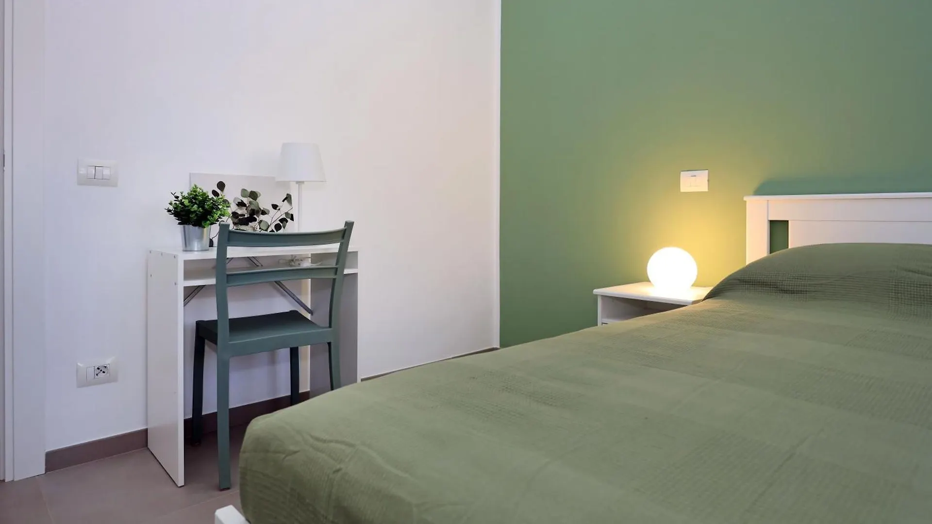 Basilica San Paolo Nuvola Eur Modern Apartment Rome 0*,  Italy