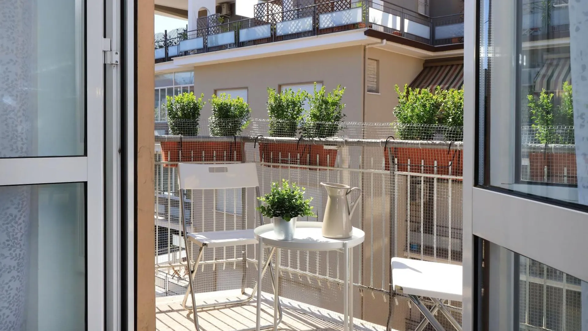 Basilica San Paolo Nuvola Eur Modern Apartment Rome