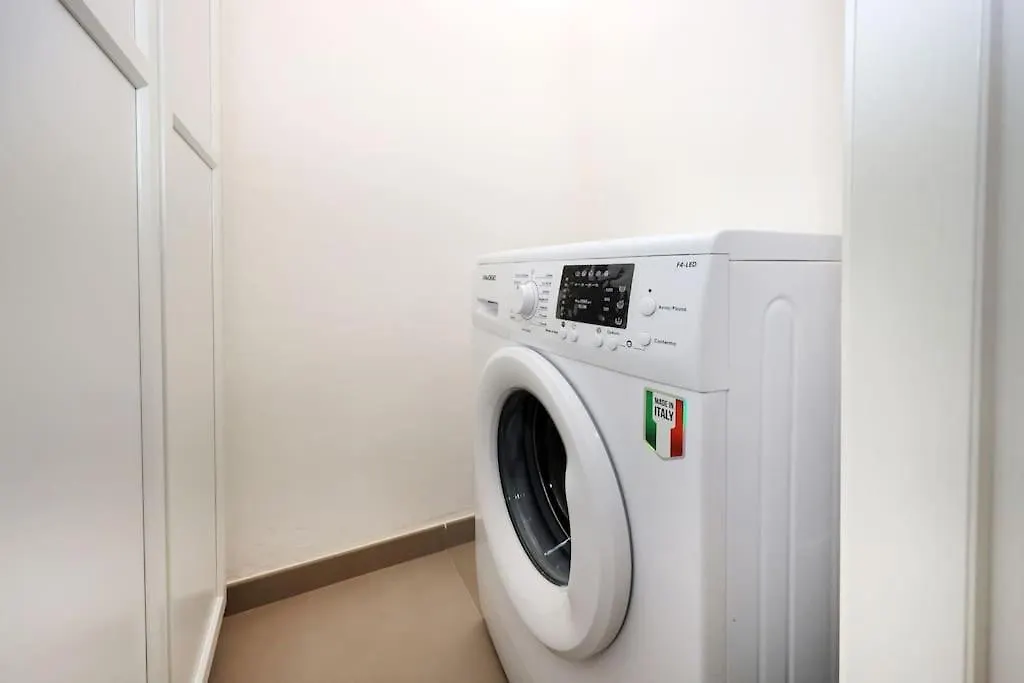 Basilica San Paolo Nuvola Eur Modern Apartment Rome Italy