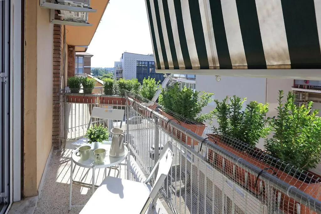 Basilica San Paolo Nuvola Eur Modern Apartment Rome